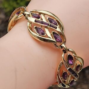Vintage Signed Coro Gold Tone Purple Rhinestone Bracelet Leaf Link 7"